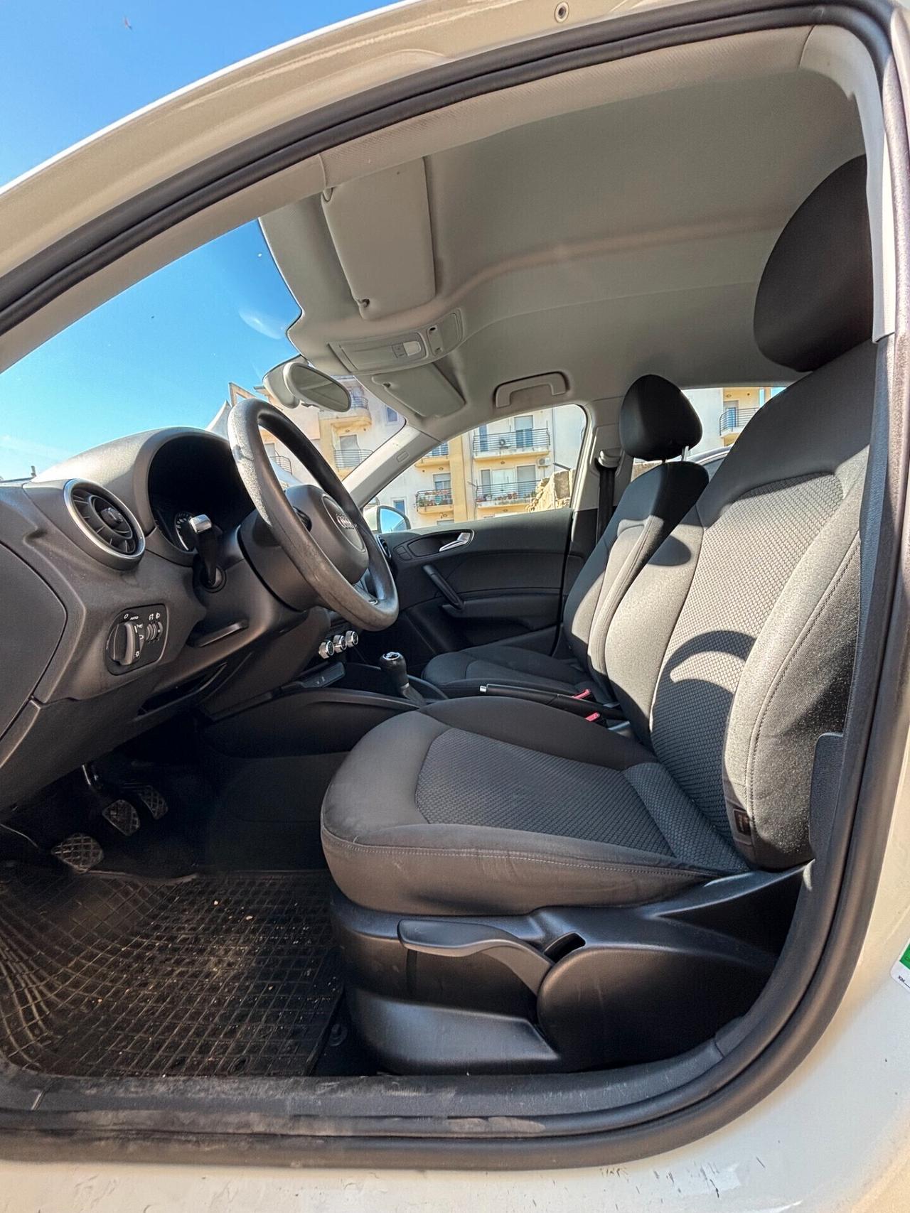 Audi A1 1.2 TFSI Attraction Sportback