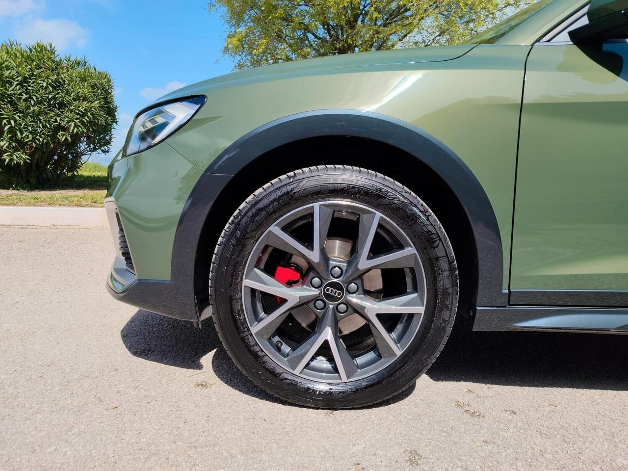 Audi A1 allstreet 30 TFSI S tronic Identity Contrast