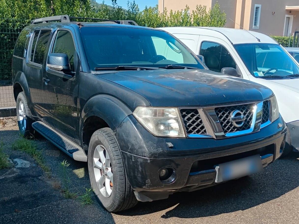 Nissan Pathfinder 2.5 dCi Platinum