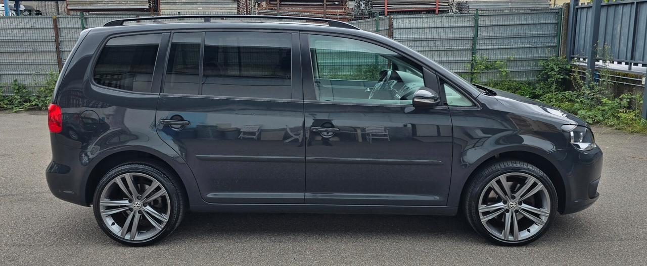 Volkswagen Touran 1.4 TSI Highline EcoFuel