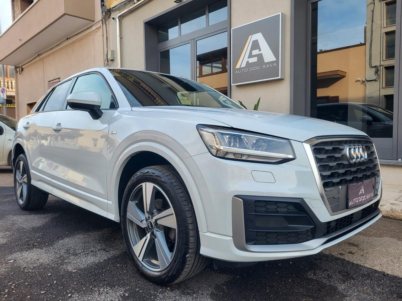 Audi Q2 1600 Tdi S-Line Edition+Fari Led+Audi Connect...