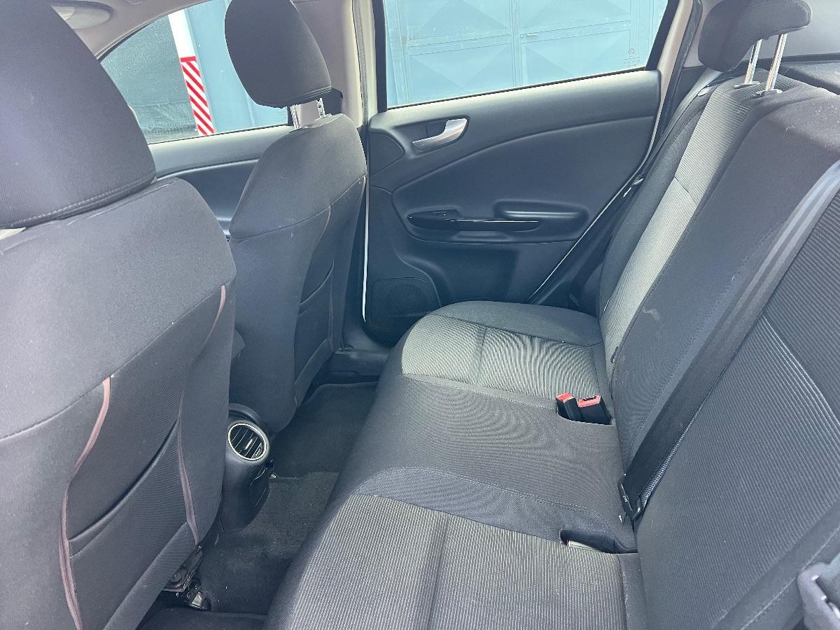 ALFA ROMEO - Giulietta - 1.6 JTDm-2 105 CV Business