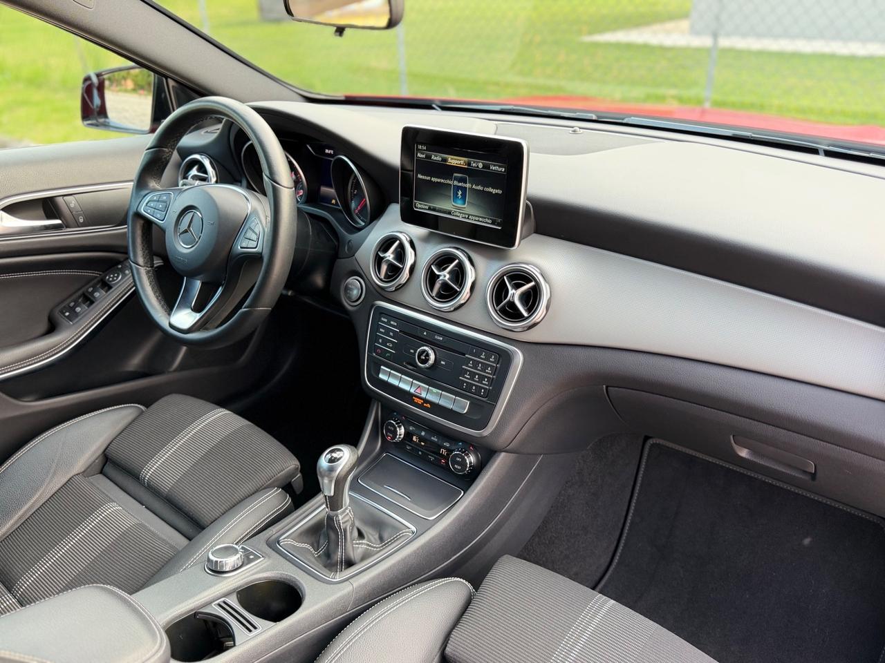 Mercedes-benz GLA 200 d Automatic Premium