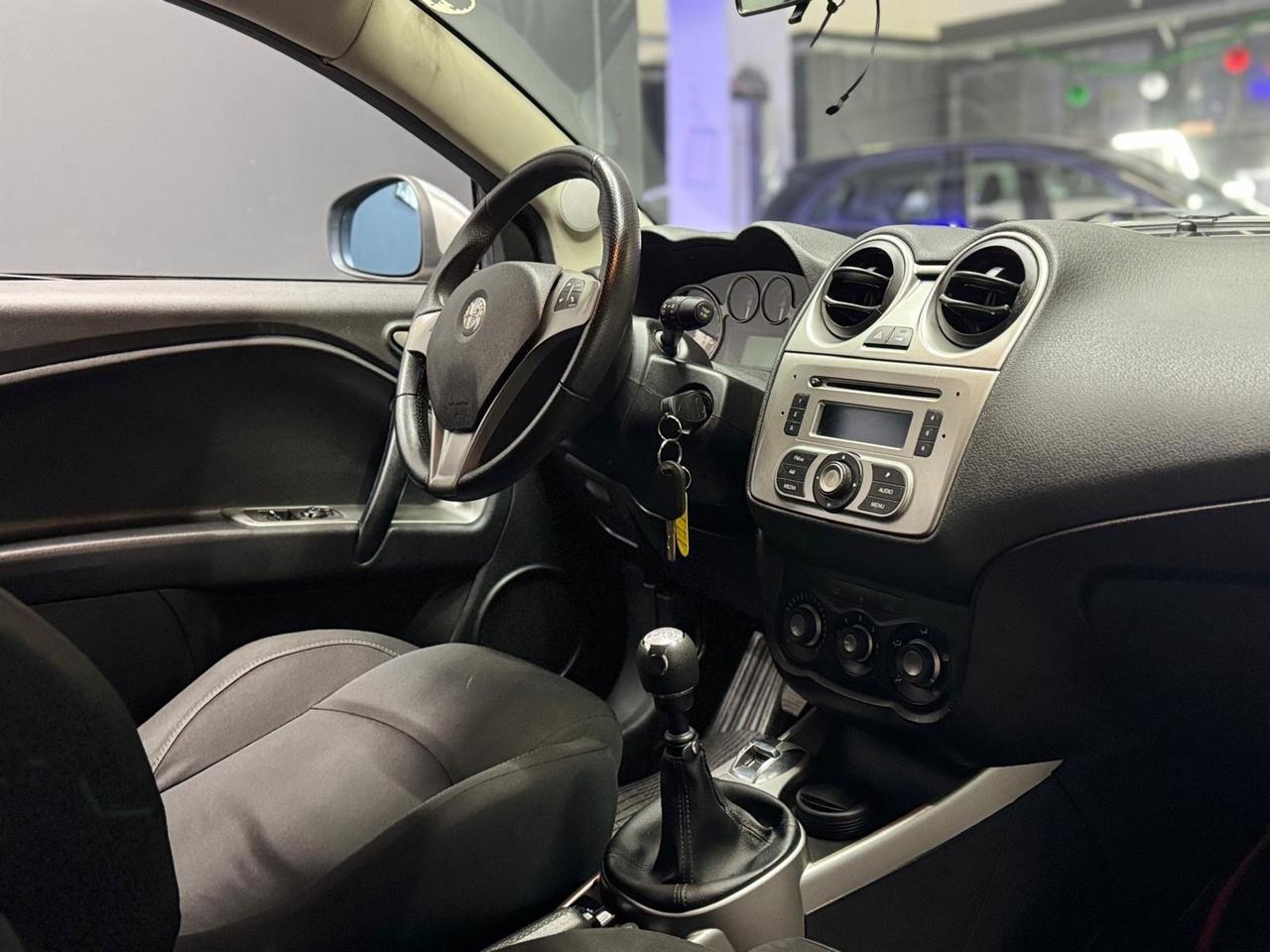 Alfa Romeo MiTo 1.4 105 CV M.air S&S Distinctive Sport Pack