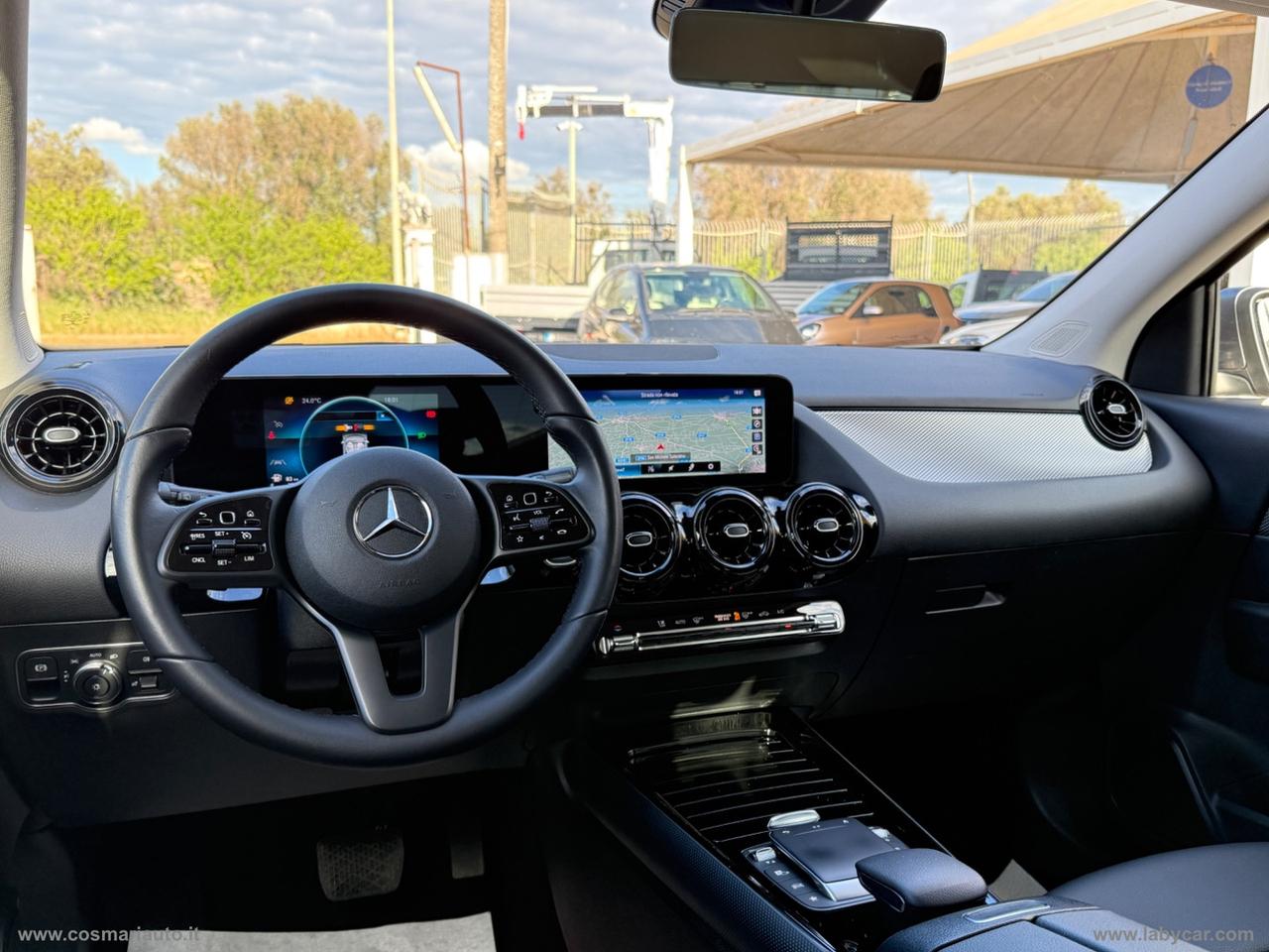 MERCEDES-BENZ GLA 200 d Automatic Business