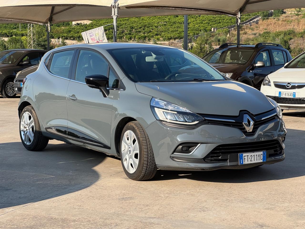Renault Clio dCi 8V 90 CV 5 porte Duel
