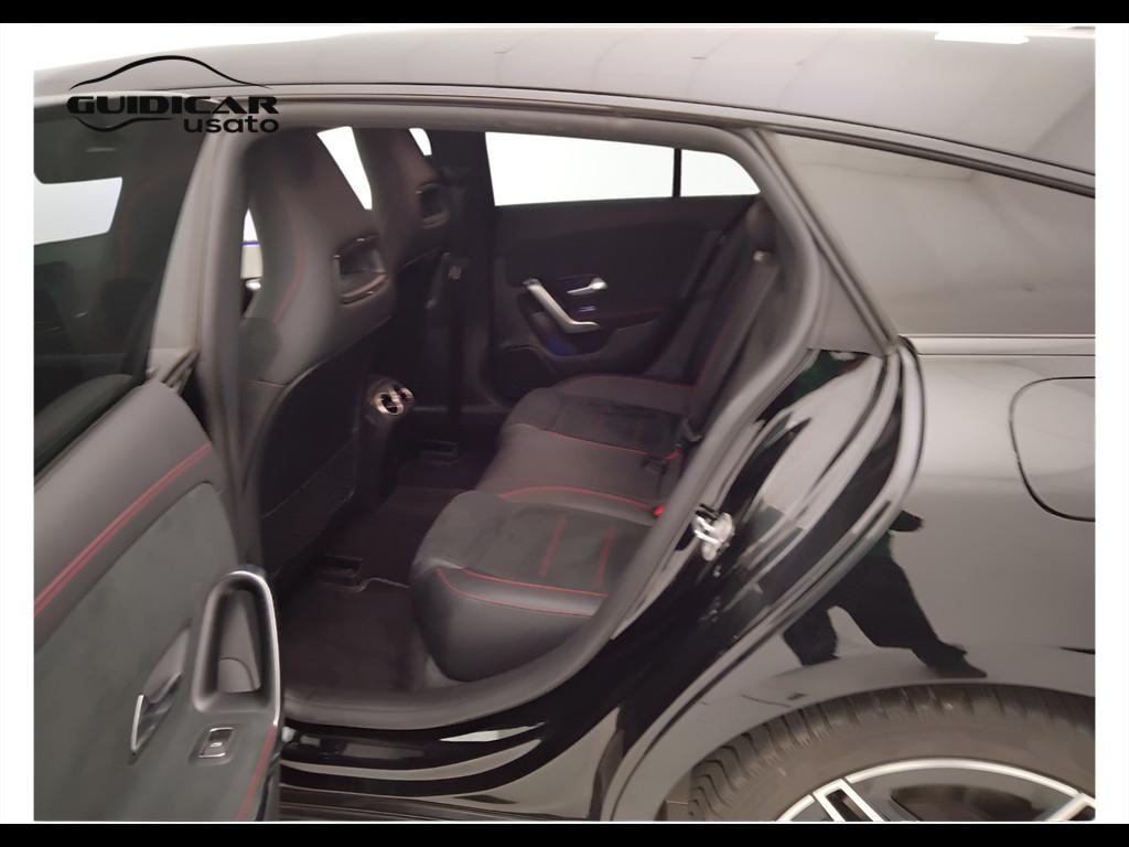 Mercedes-Benz CLA Sh.Brake - X118 - CLA Shooting Brake 200 d Premium auto