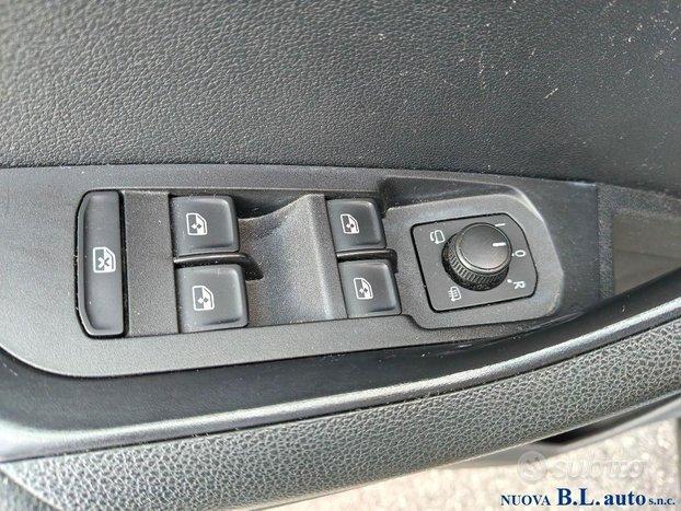 SKODA - Karoq - 1.6 TDI SCR DSG Executive