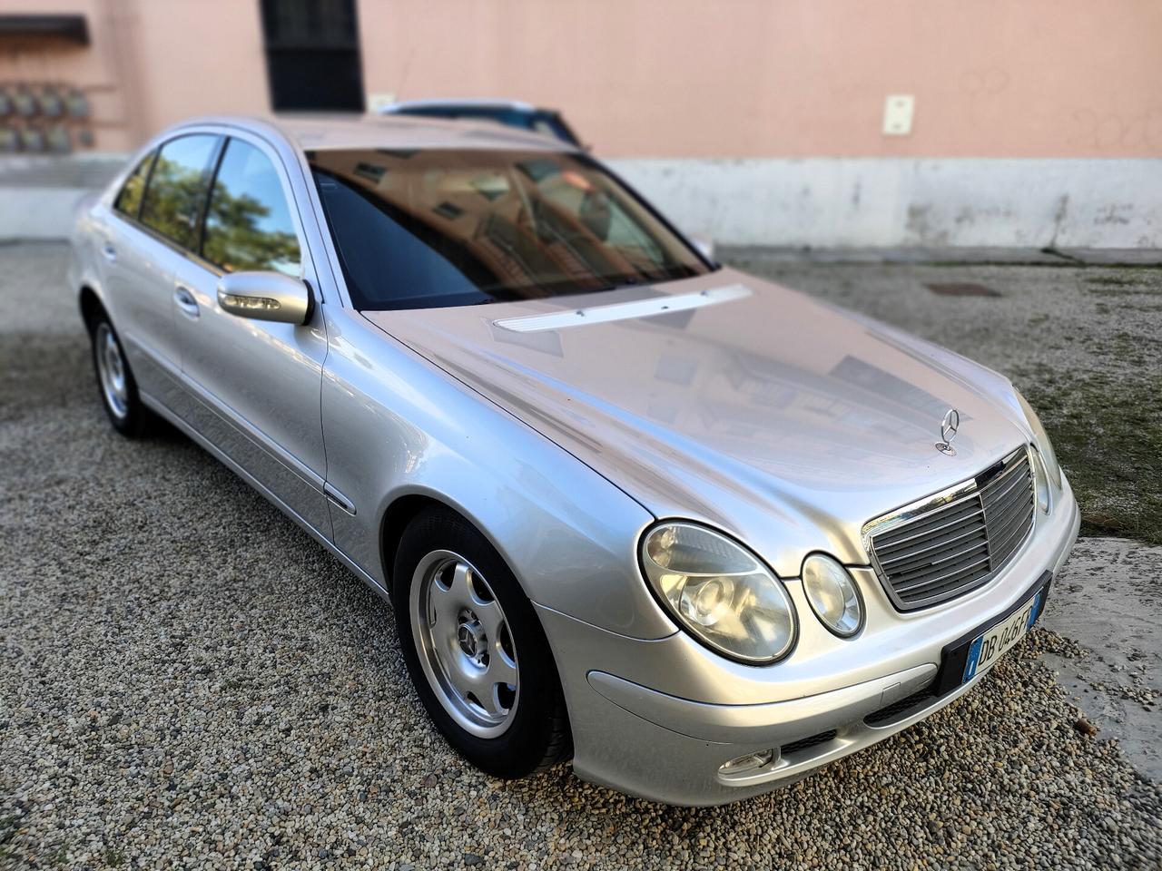 Mercedes E 200 K Metano