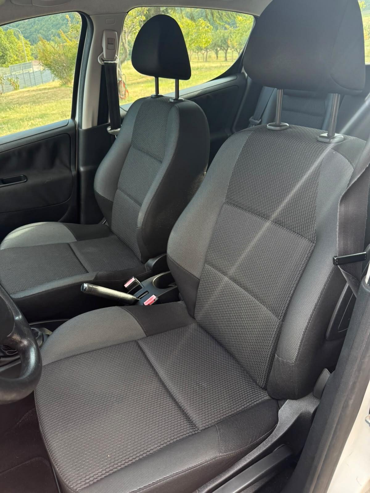 Peugeot 207 1.4 HDi 70CV 5p. Active