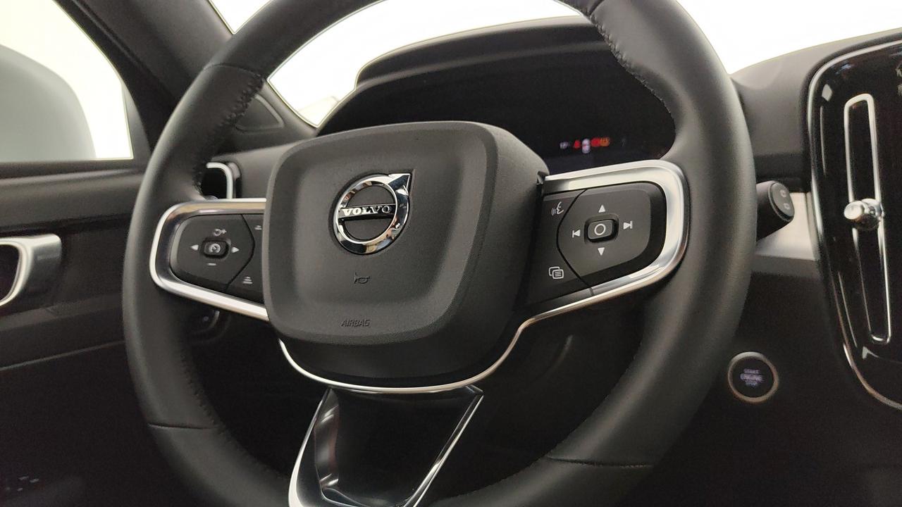 VOLVO XC40 2.0 b3 Core auto
