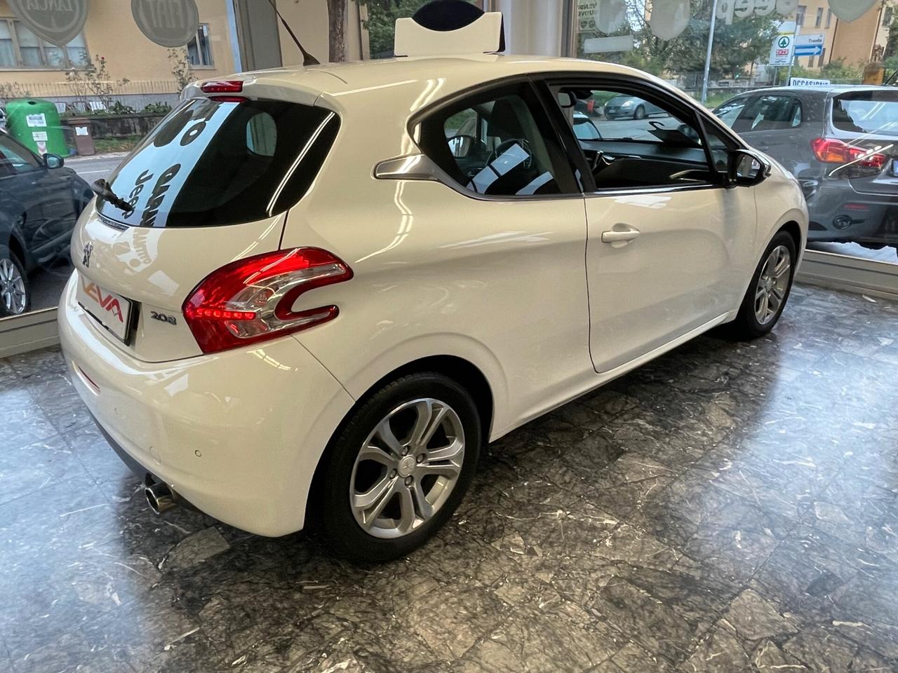 Peugeot 208 1.4 VTi 95 CV 3p. Allure
