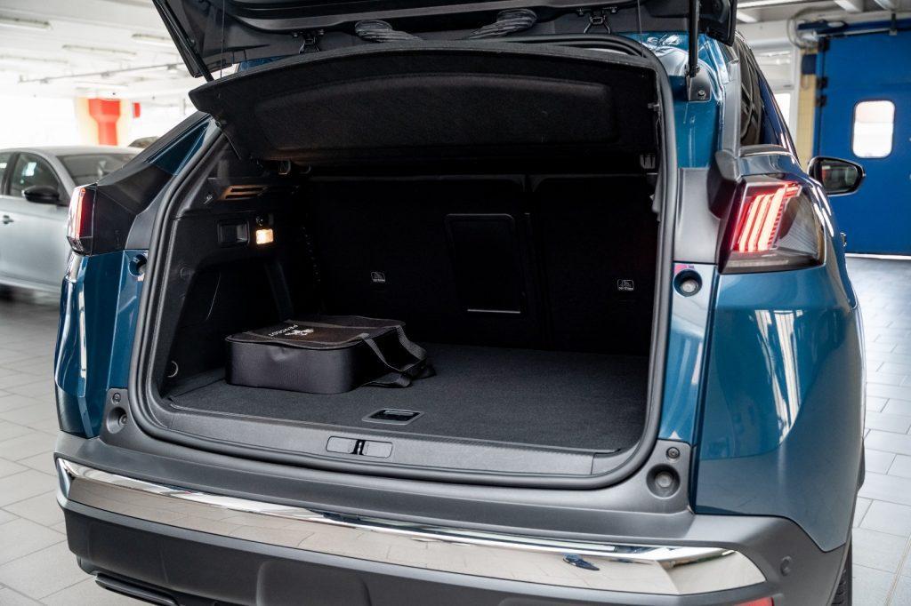 PEUGEOT 3008 1.6 Hybrid phev 225cv e-EAT8 Allure