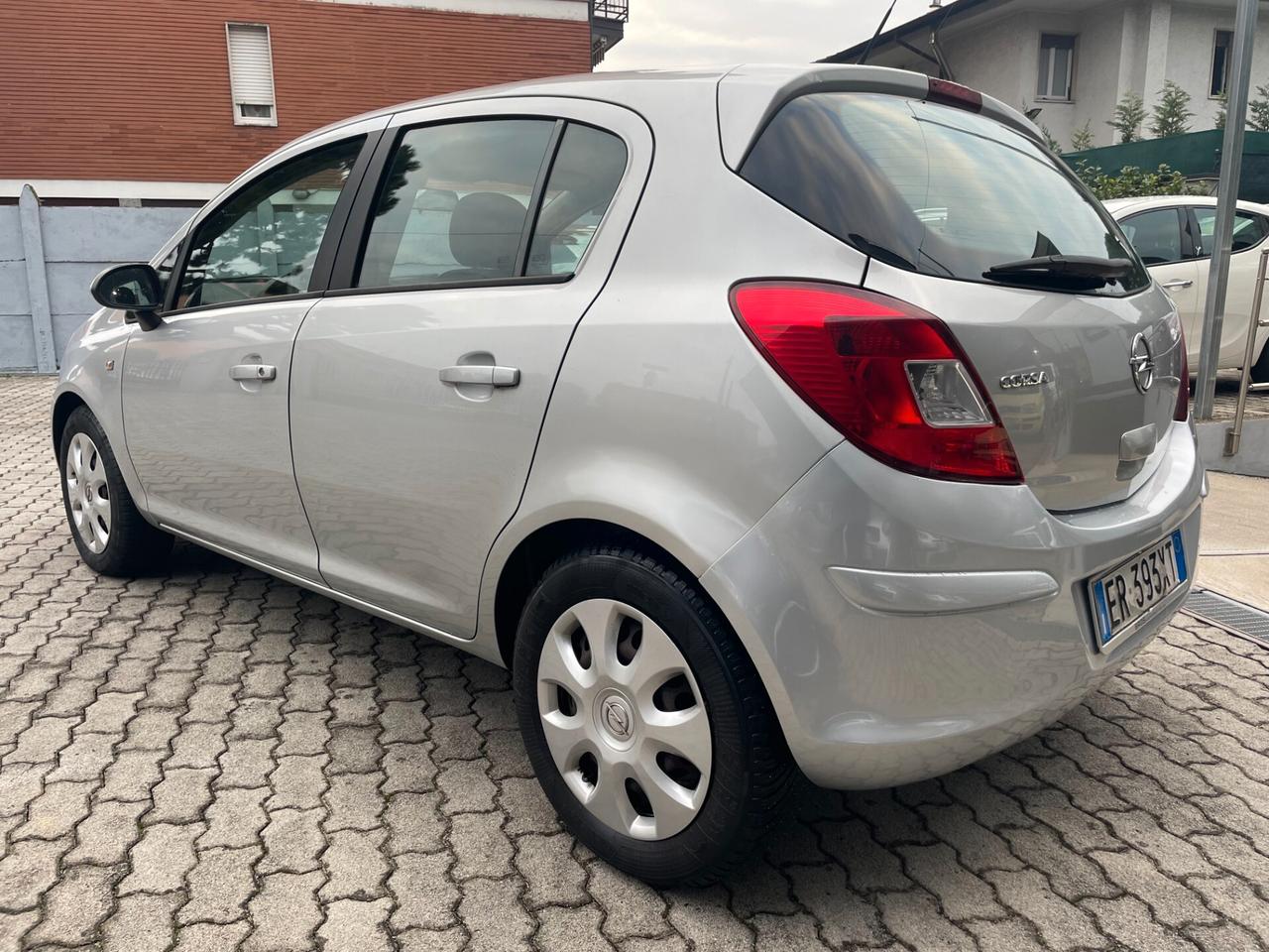 Opel Corsa 1.2 5 porte Edition IDONEA NEOPATENTATI