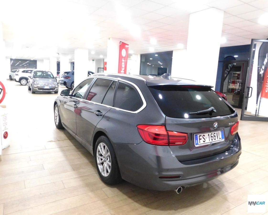 BMW - Serie 3 Touring - 318d Touring Business Advantage aut.