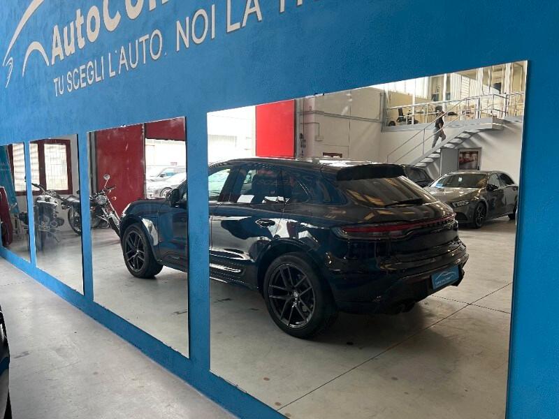 PORSCHE Macan 2.0 T