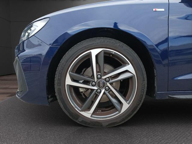 AUDI A1 SPB 30 TFSI Identity Black