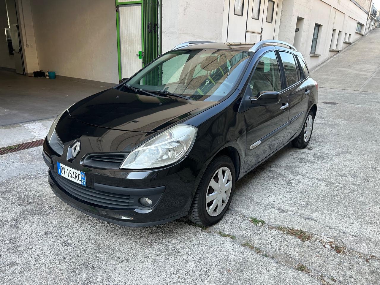 Renault Clio 1.2 16V SporTour Rip Curl