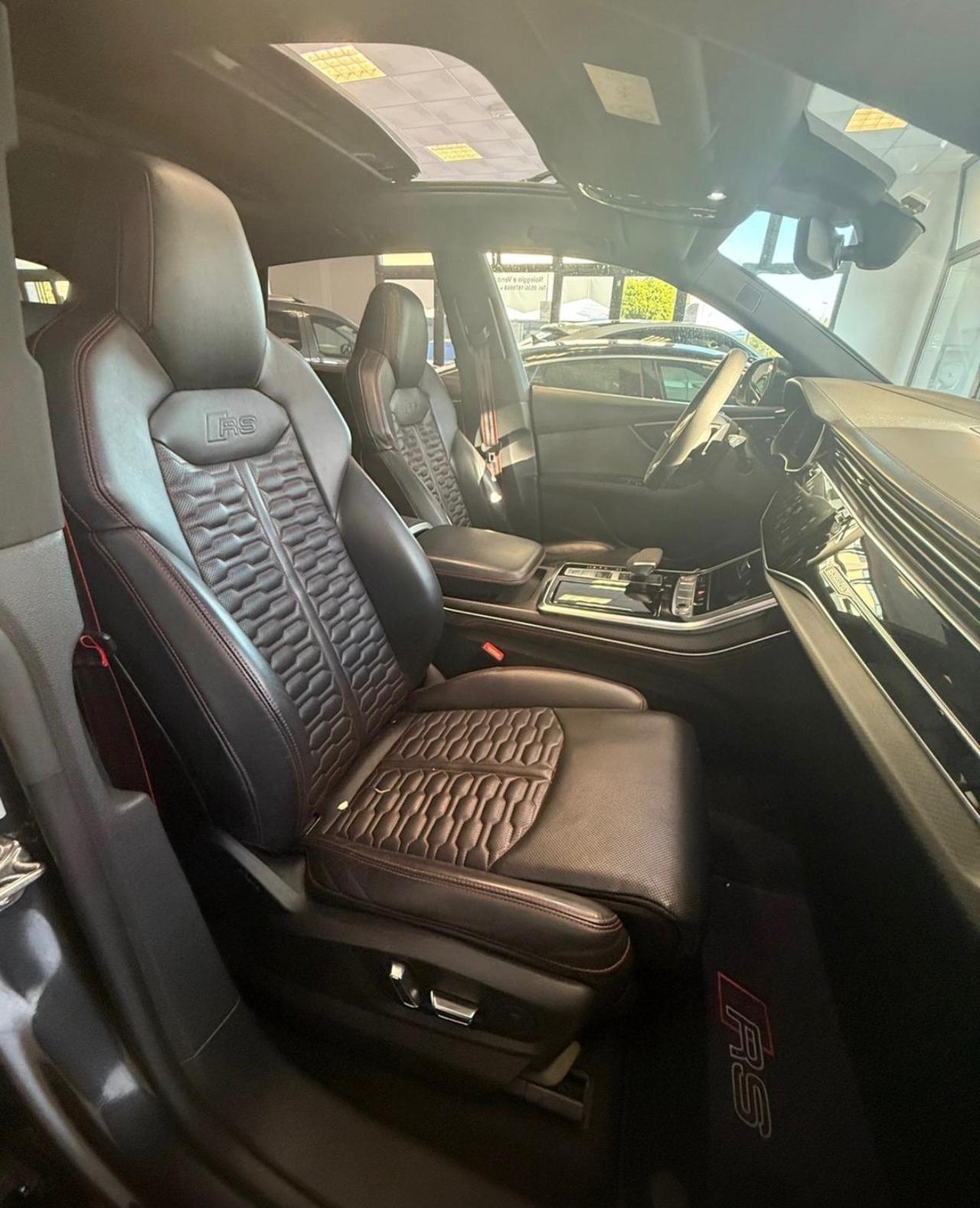 Audi RS Q8 TFSI V8 quattro tiptronic (441 kw)