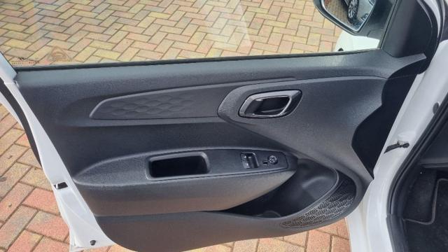 HYUNDAI i10 1.0 MPI Connectline