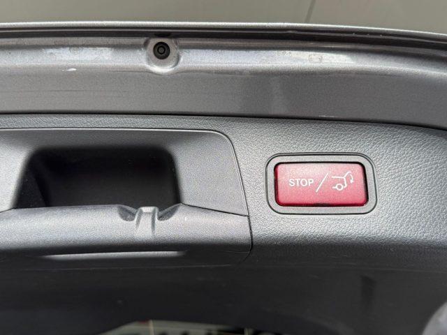 MERCEDES-BENZ GLA 200 200 d AMG/Premium 4Matic