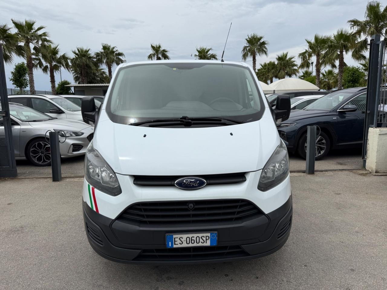 Ford Transit Custom 2.2 Diesel Passo Lungo