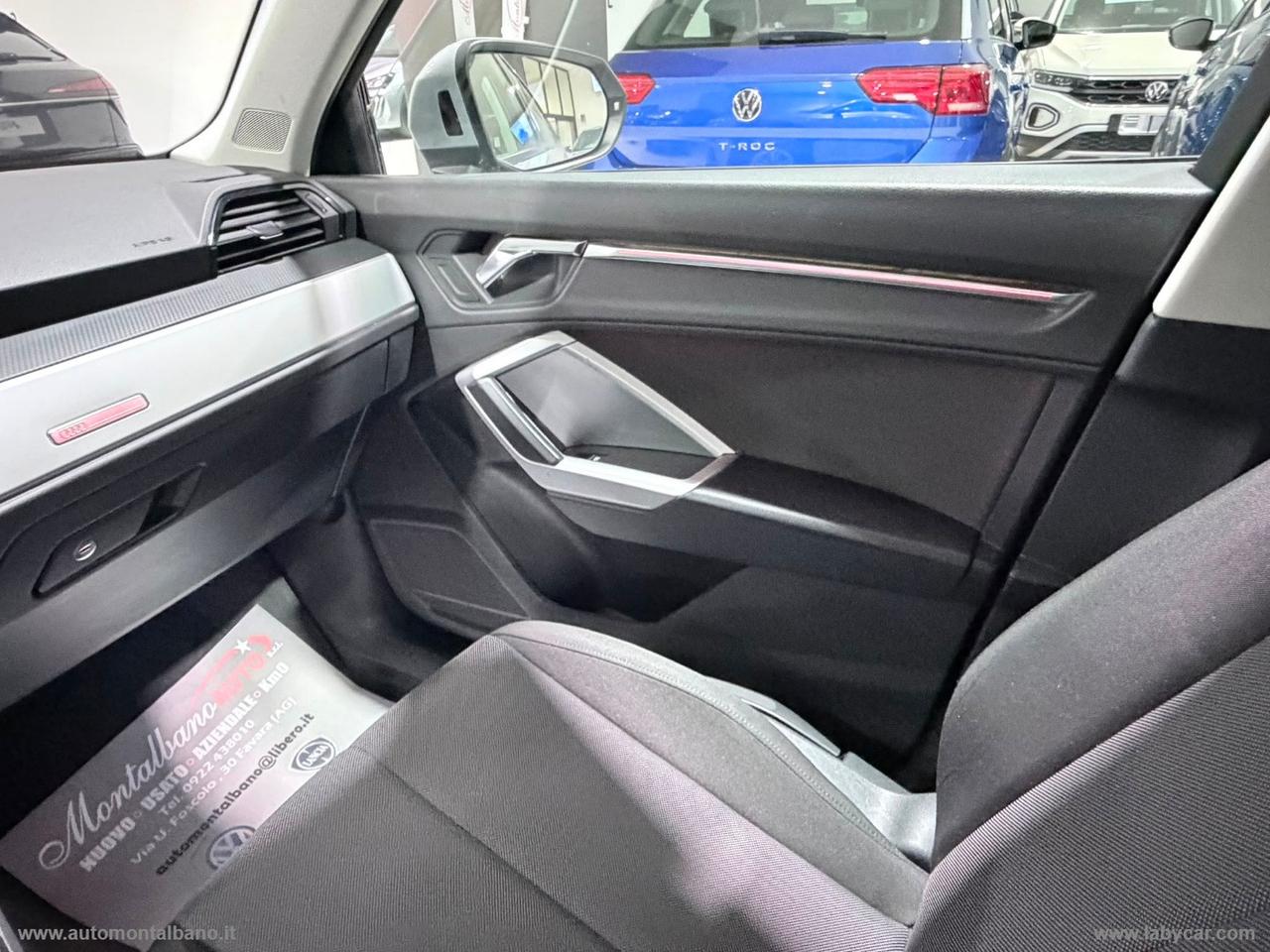 AUDI Q3 35 TDI S tronic Business SPORT