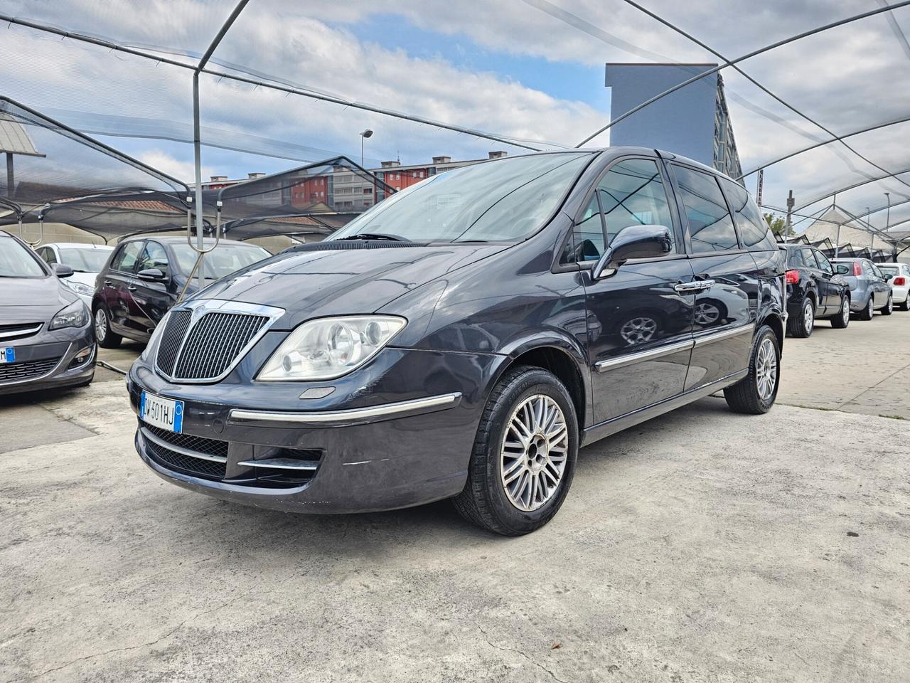 Lancia Phedra 2.0 MJT 136 CV Oro