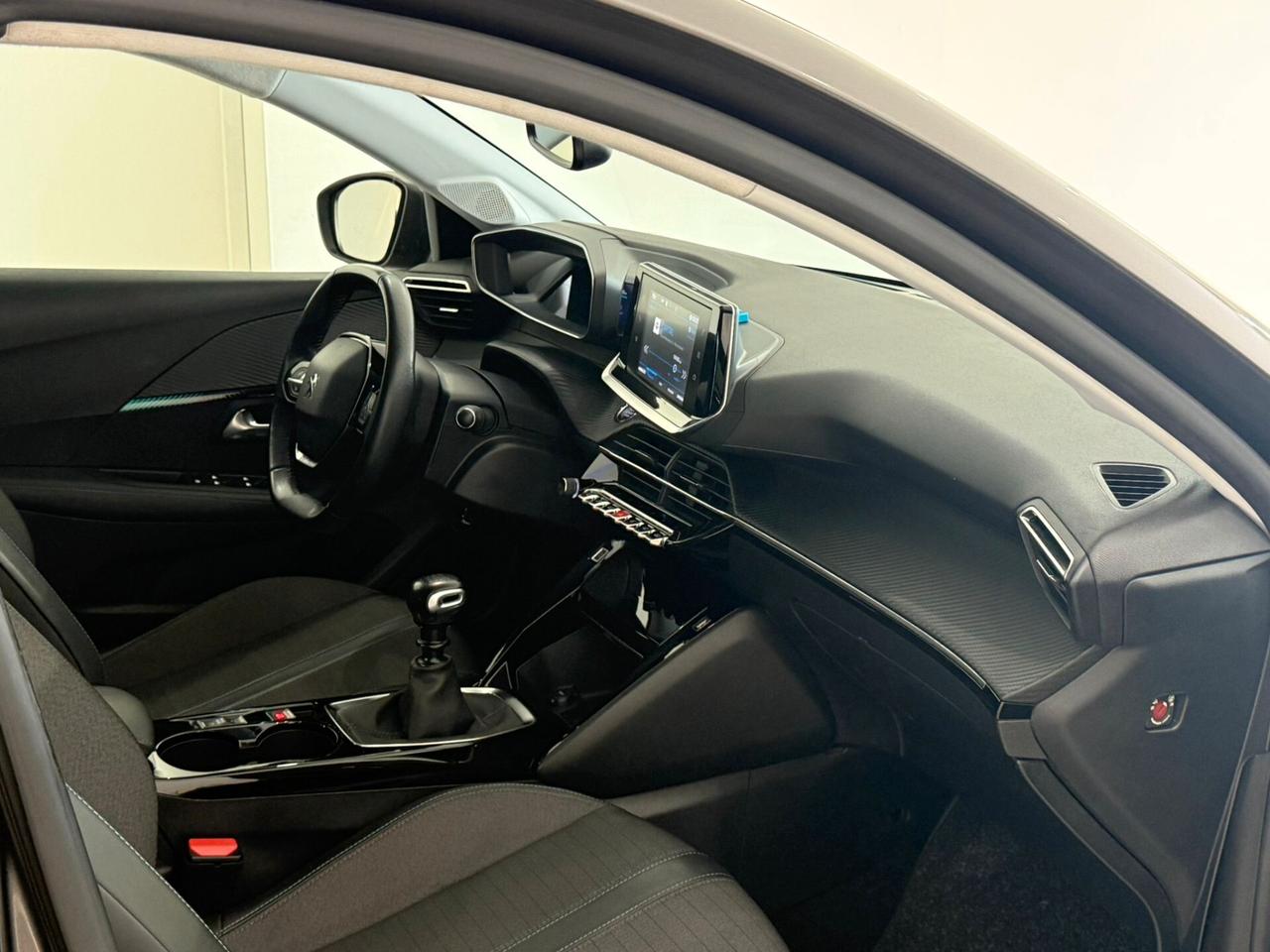 Peugeot 208 1.2 100CV Allure 46.000 KM