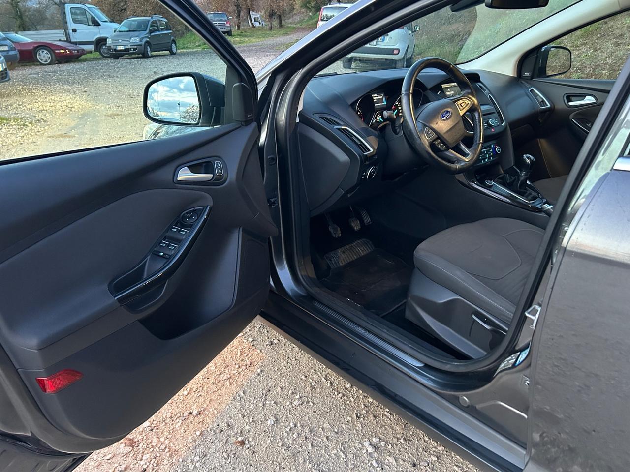 Ford Focus 1.6 120 CV GPL Titanium