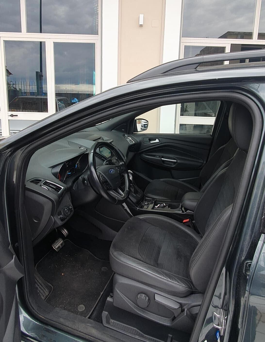 Ford Kuga 2.0 TDCI 150 CV S&S 4WD Powershift ST-Line F1