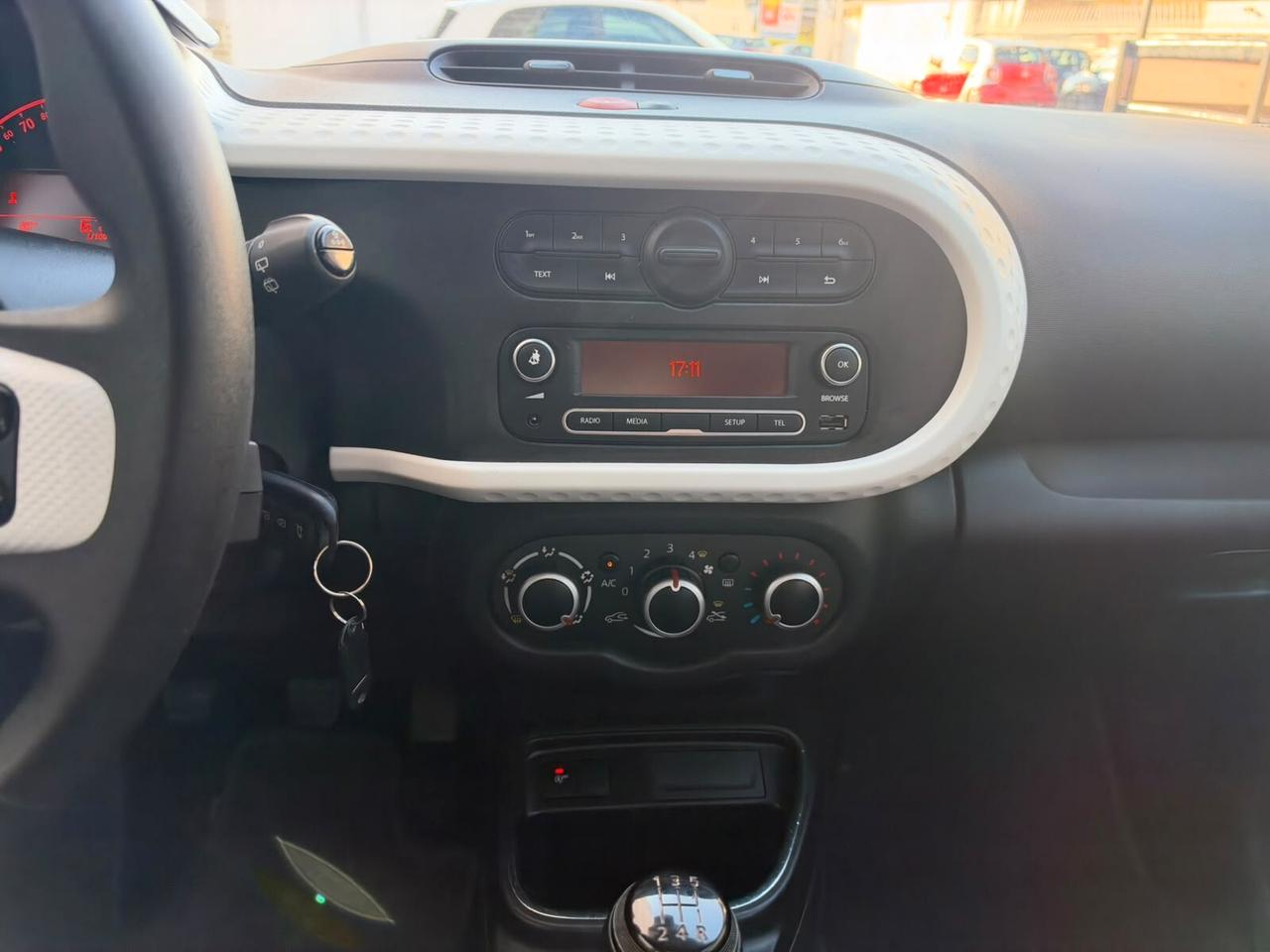 Renault Twingo 2020 1.0 SCe 65 CV Duel FULL LED LEGGI!