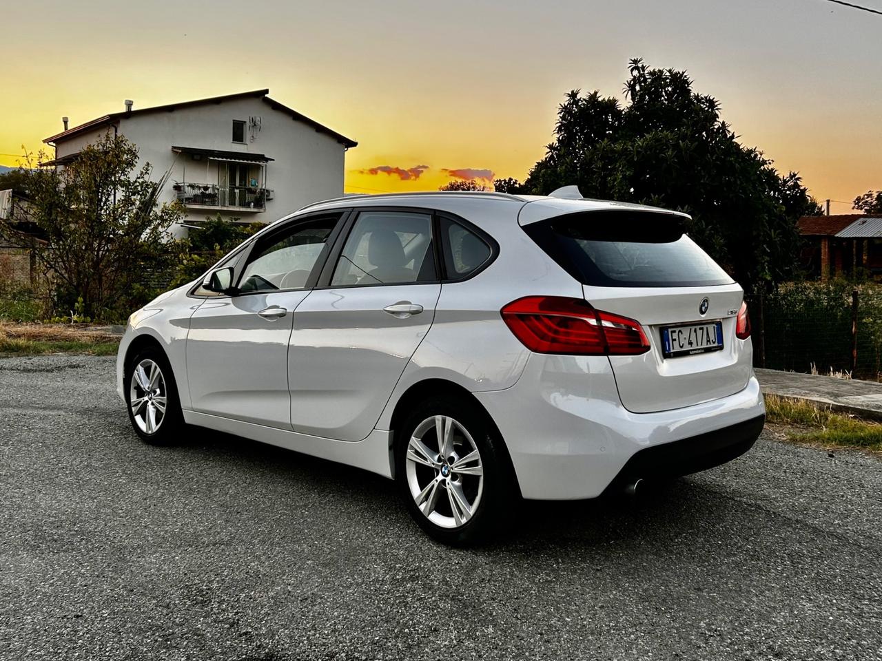 Bmw 2er Active Tourer 218d Luxury aut pelle 2016