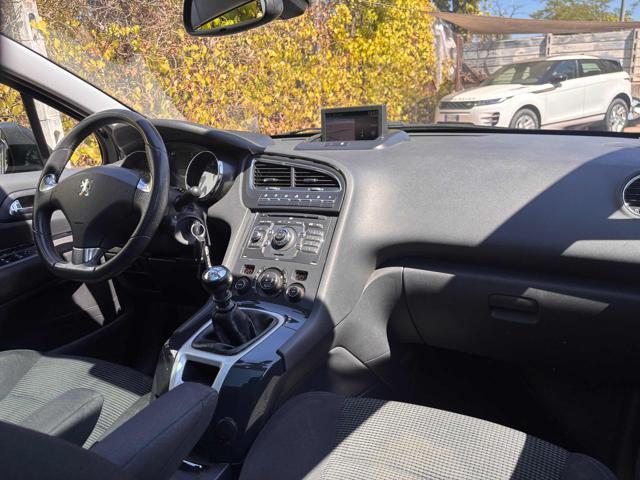 PEUGEOT 5008 2.0 HDi 150CV Allure