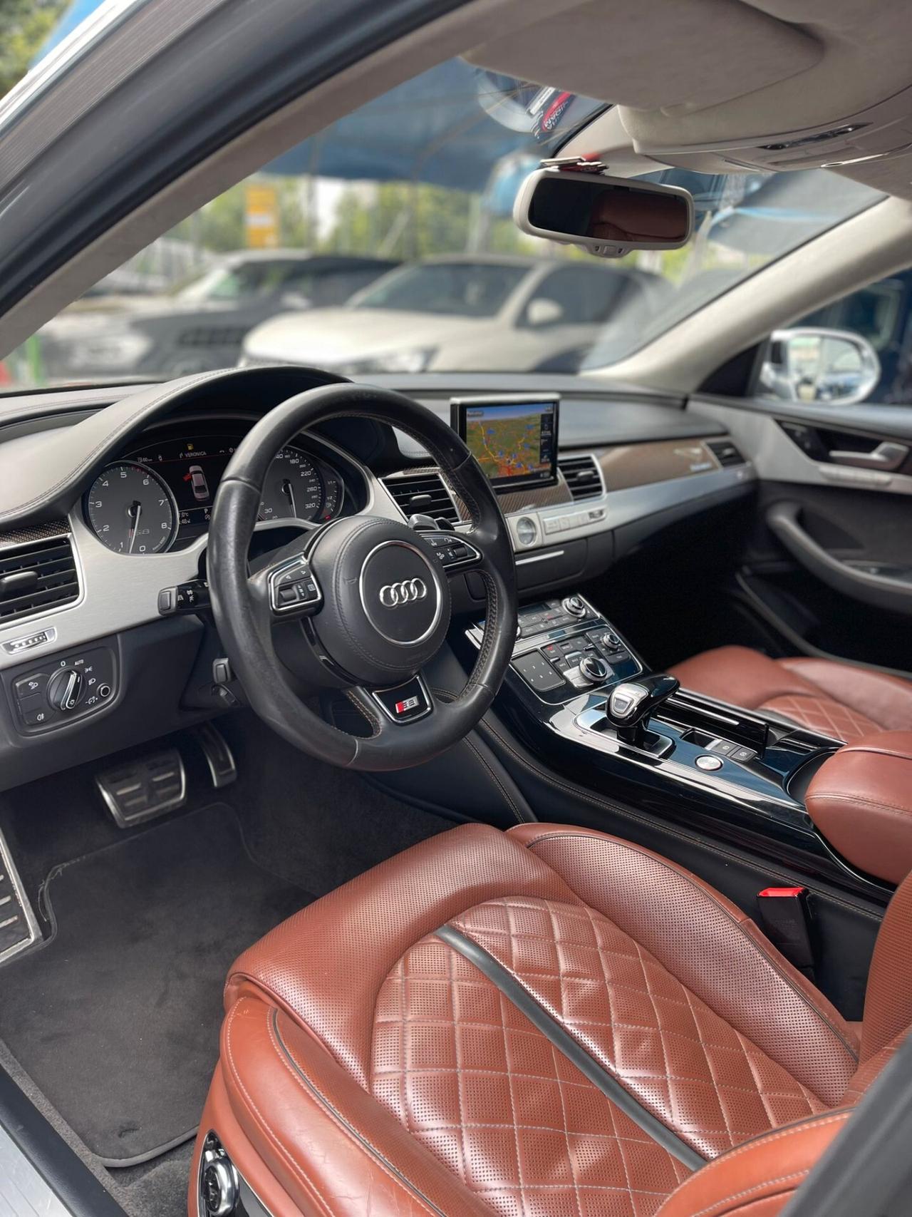 Audi A8 S8 4.0 TFSI quattro tiptronic