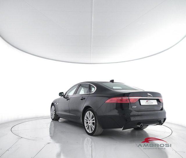 JAGUAR XF 2.0 D 240 CV AWD aut. Prestige - PER OPERATORI DEL