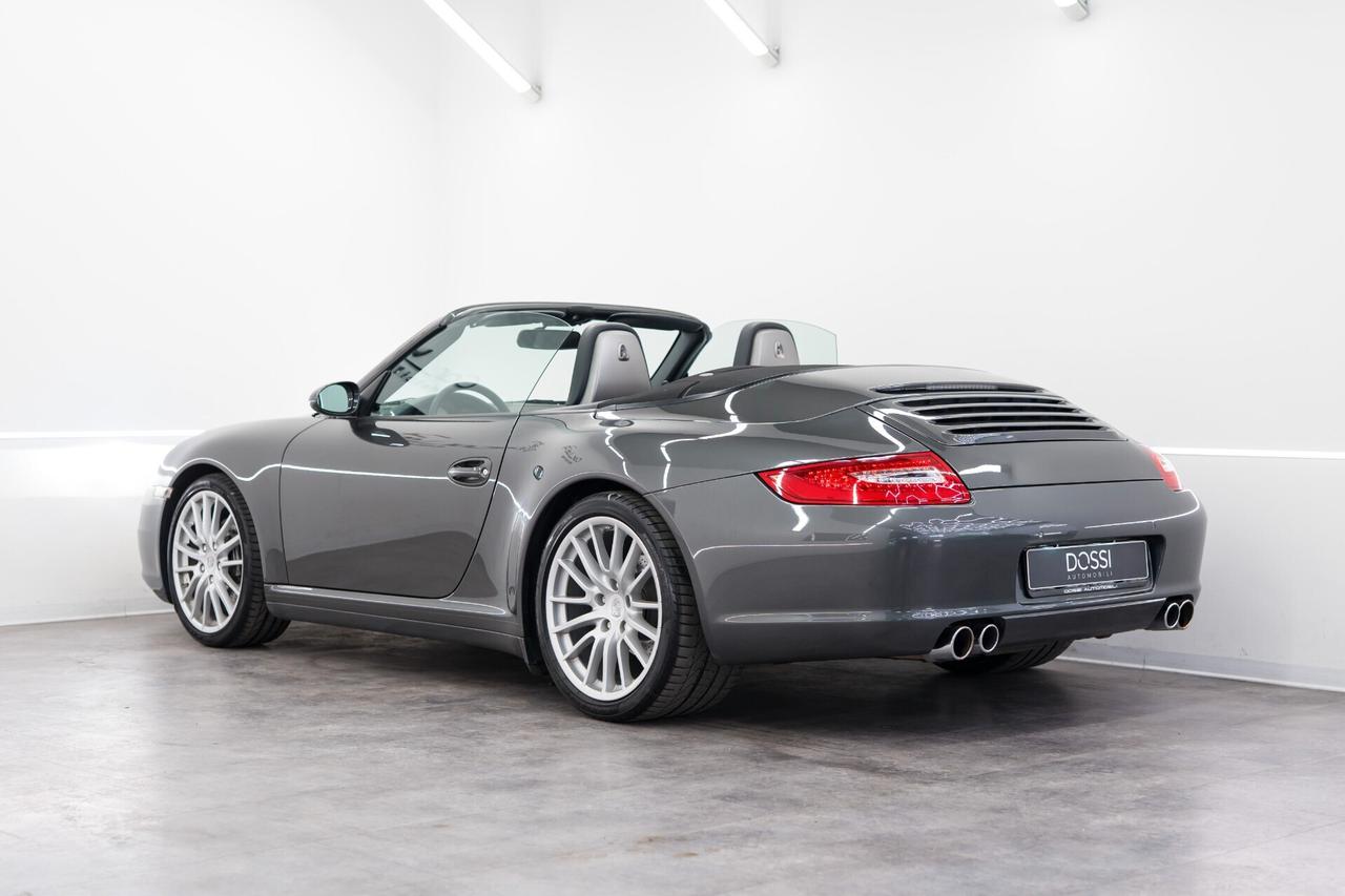 Porsche 911 Carrera 4 Cabriolet
