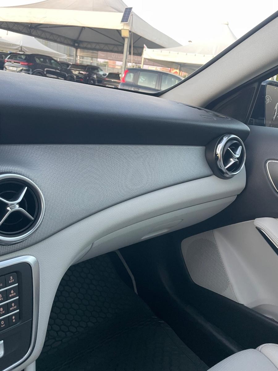 MERCEDES - Classe GLA - GLA 200 d Automatic Premium