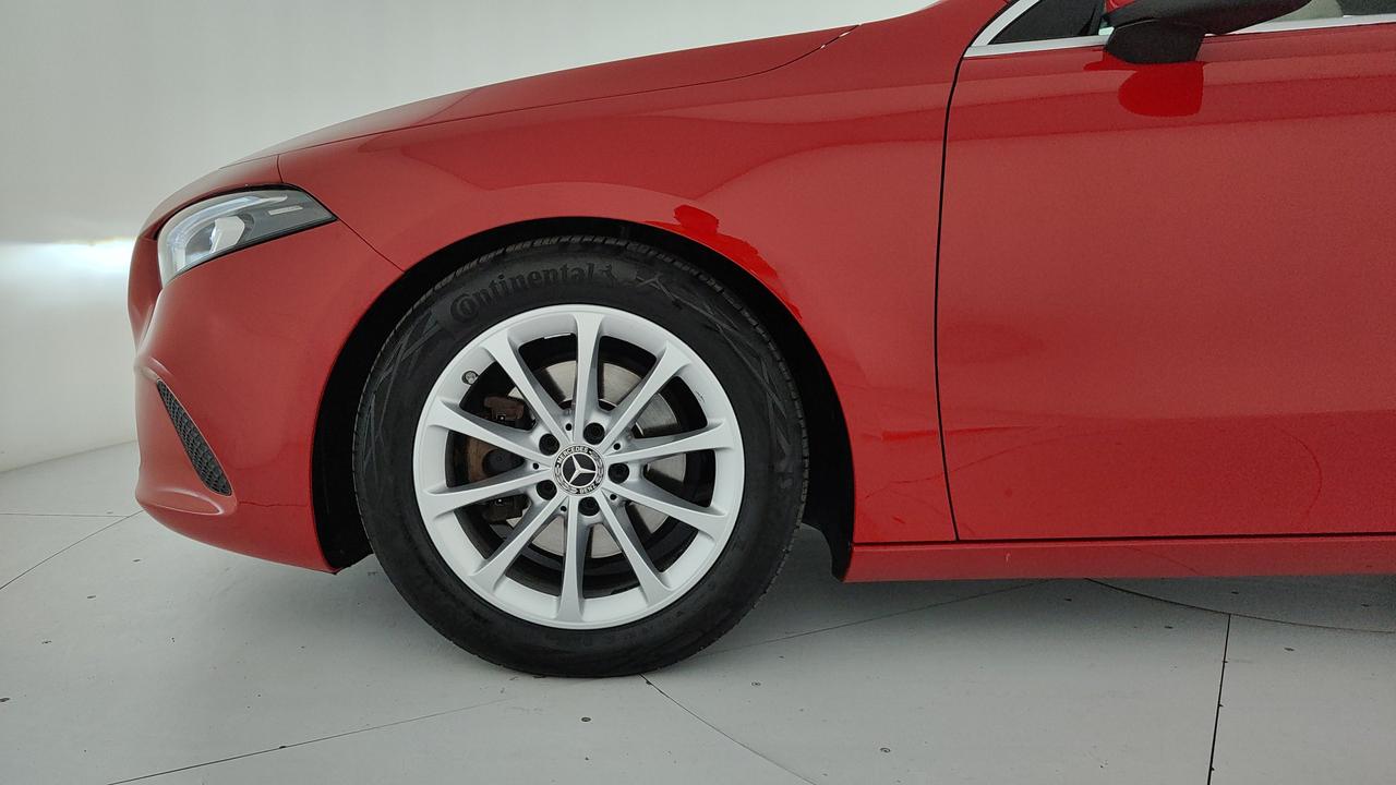 Mercedes-Benz Classe A - W177 2018 - A 200 Sport auto