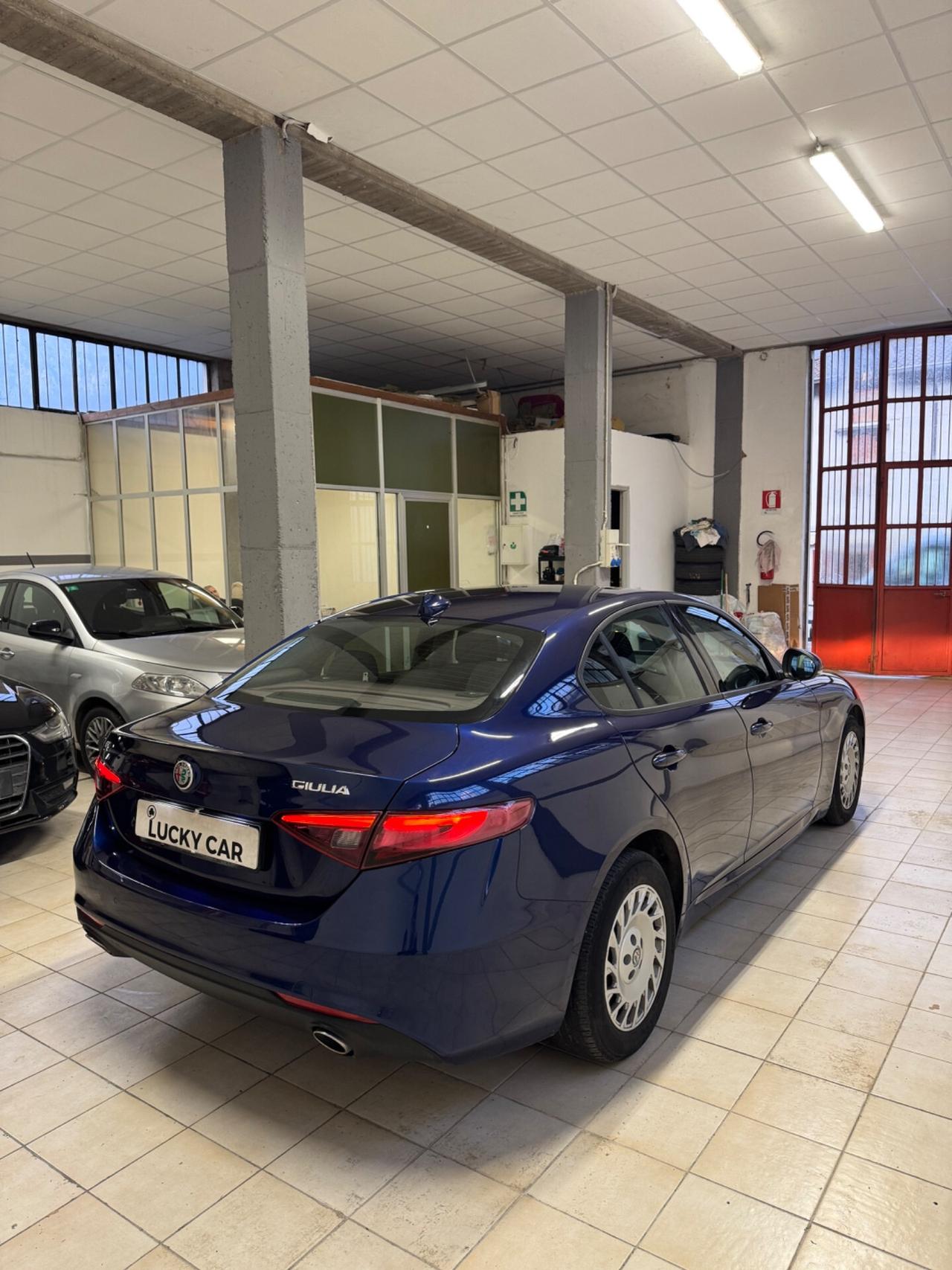 Alfa Romeo Giulia 2.2 Turbodiesel 180 CV Business Sport