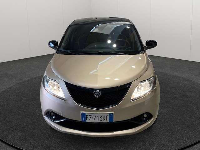 Lancia Ypsilon 1.2 Gold 69cv *NEOPATENTATI*