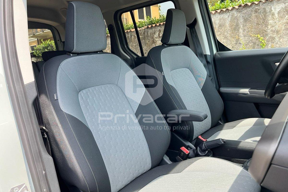 FORD Tourneo Courier 1.0 EcoBoost Titanium