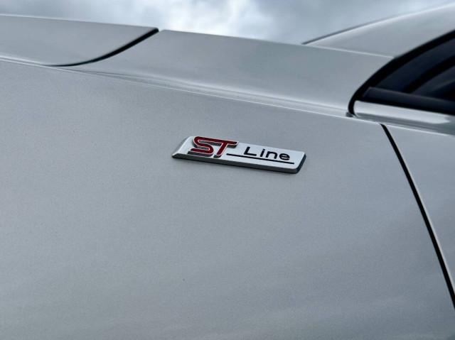 Ford Focus 1.0 ecoboost h ST-Line Design 125cv powershift