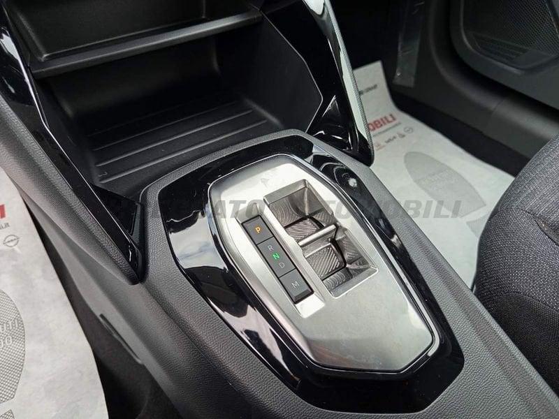 Peugeot 208 208 ST 12E MHEV P6