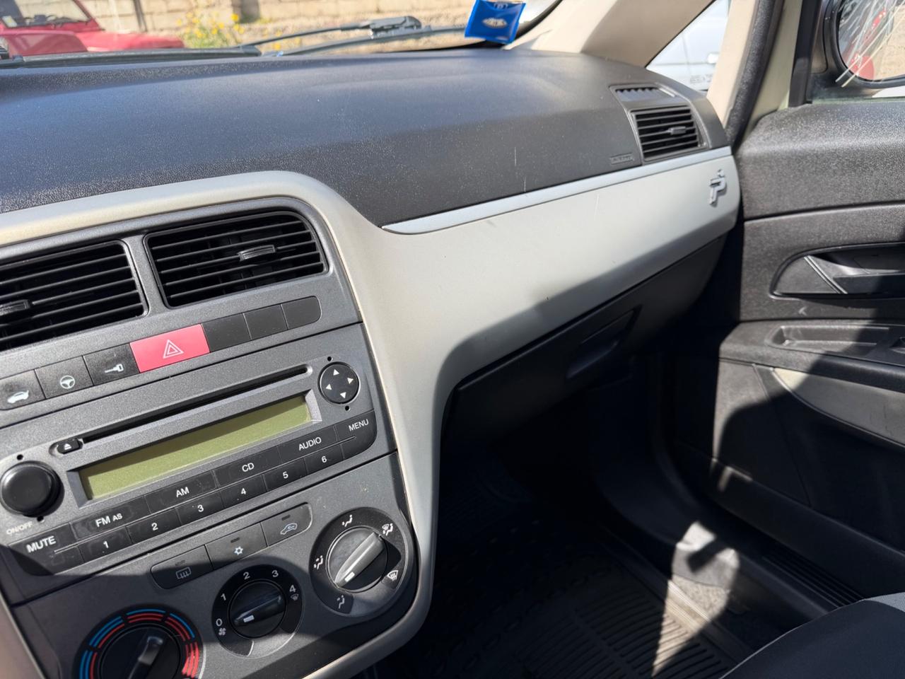 Fiat Grande Punto 1.3 MJT 75 CV 5 porte