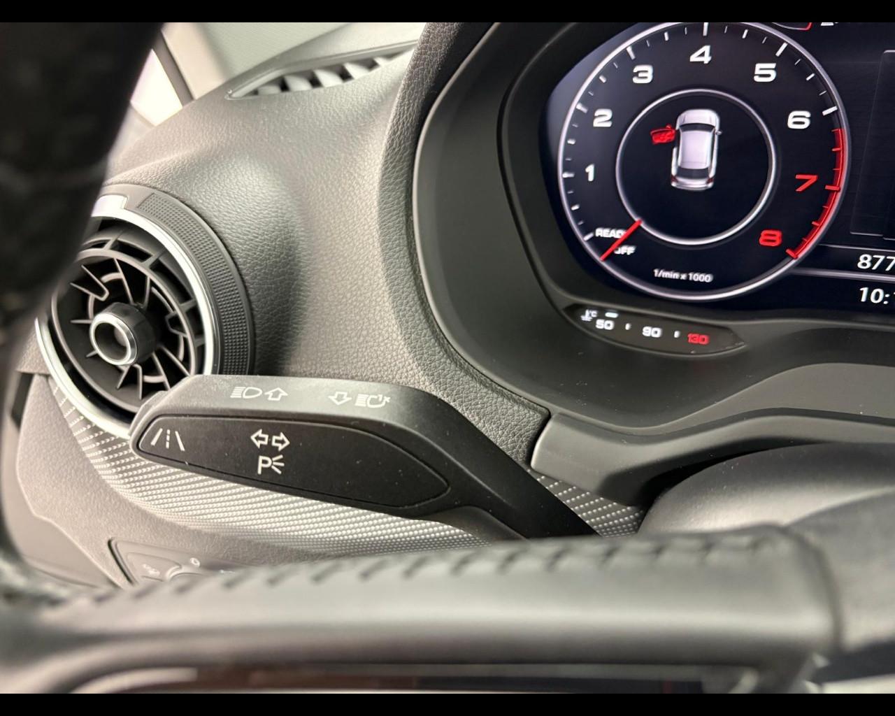 AUDI Q2 35 1.5 tfsi Admired