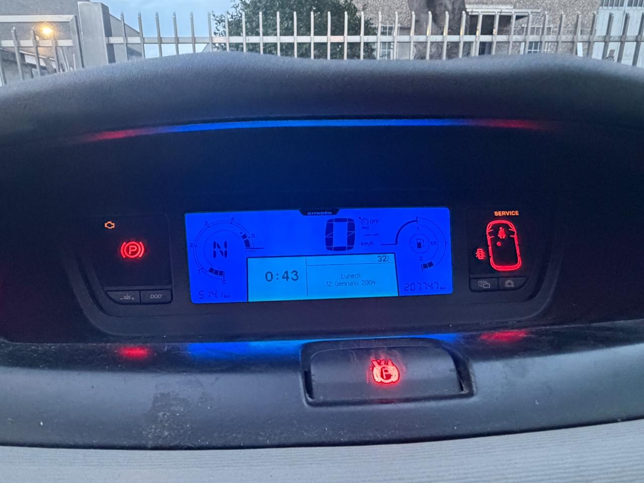 CITROEN C4 2.0 DIESEL AUTOMATICO PER COMERCIANȚI