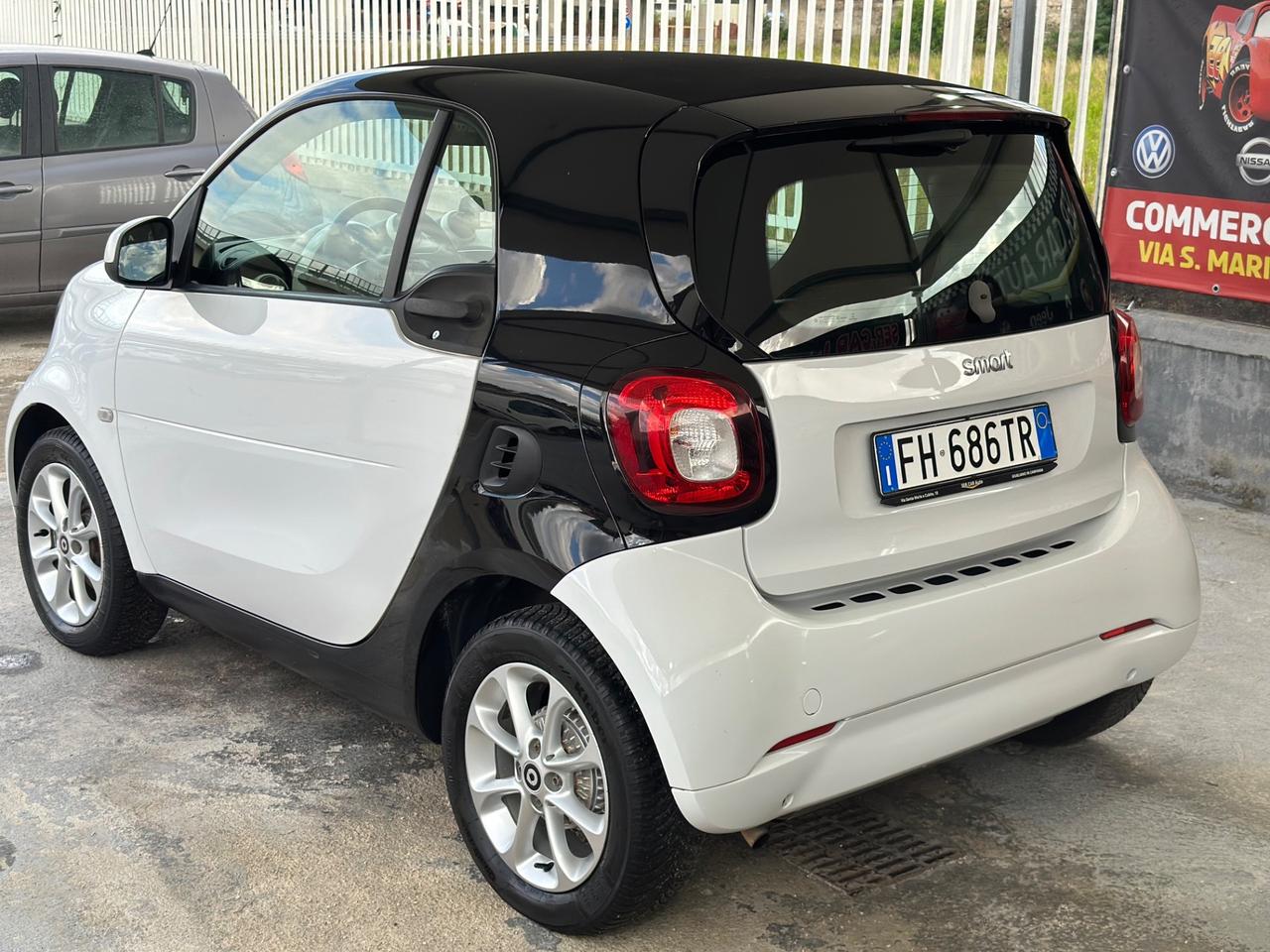 Smart ForTwo 2017 1.0 twinamic 71CV Prime DA VETRINA