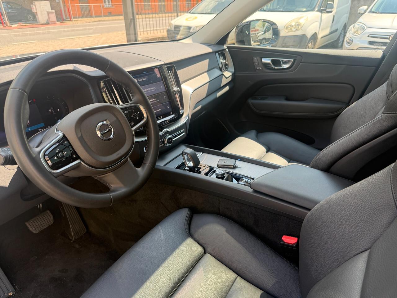 Volvo XC 60 XC60 B5 AWD automatico Plus Dark