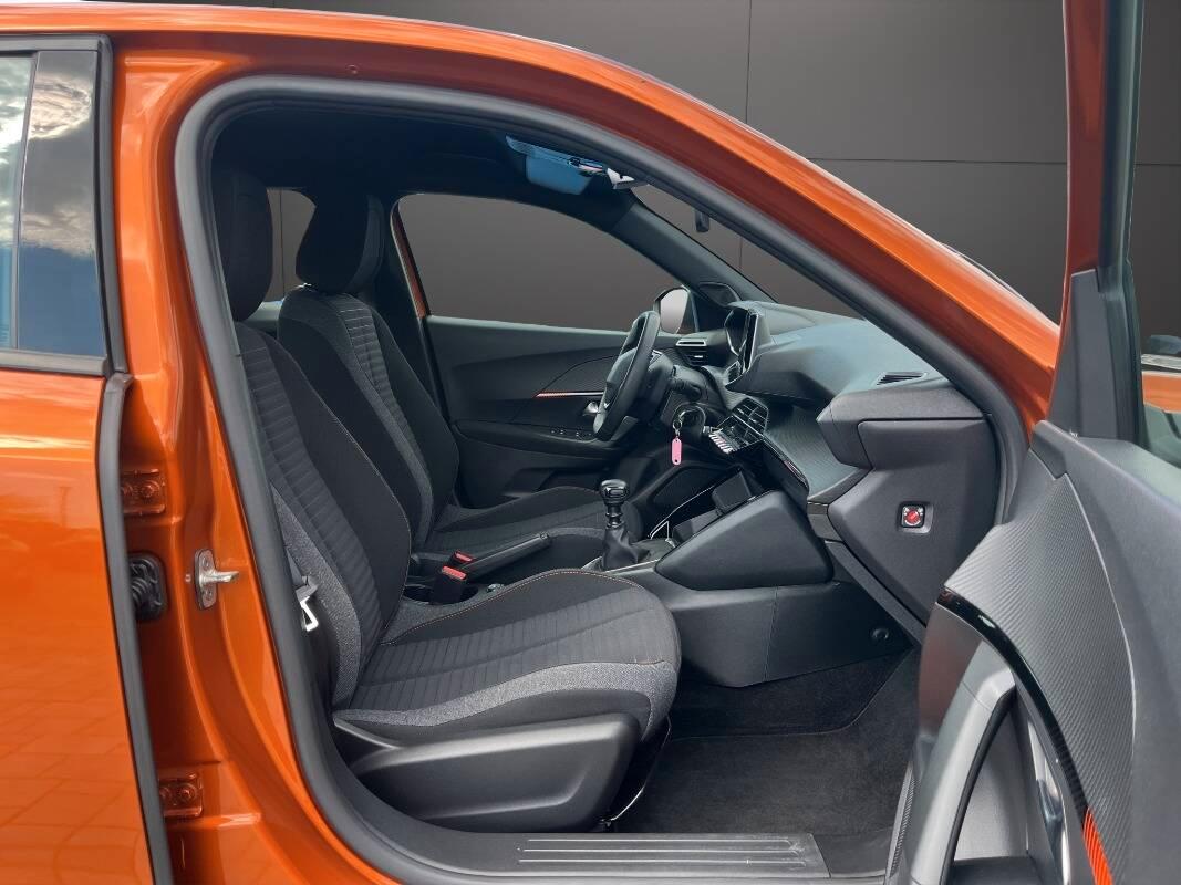 Peugeot 2008 1.2 puretech Active Pack s&s 130cv